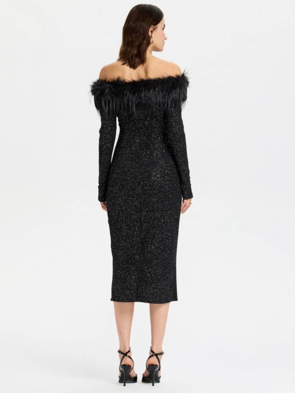 Women's Long Sleeve Faux Fur Off the Shoulder Midi Dress - Picture 3 of 3